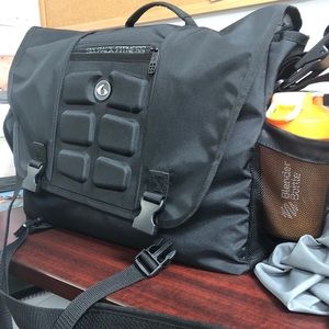 Six pack fitness lunch bag